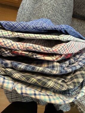 Men's Blue Plaid Button-Up Shirt - Classic Casual